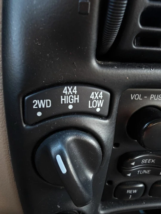 1997 Mazda B Series 4th Gen - Image 9 of 13