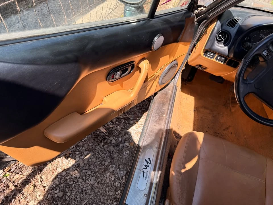 1997 Mazda NA MX-5 Miata - Image 18 of 20