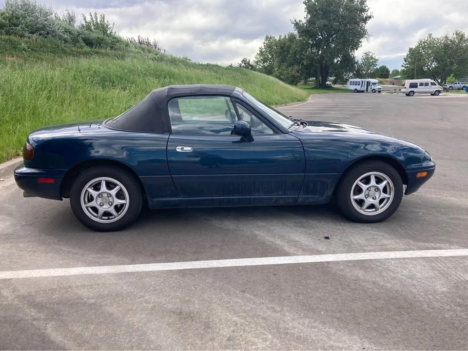 1997 Mazda NA MX-5 Miata - Image 8 of 9