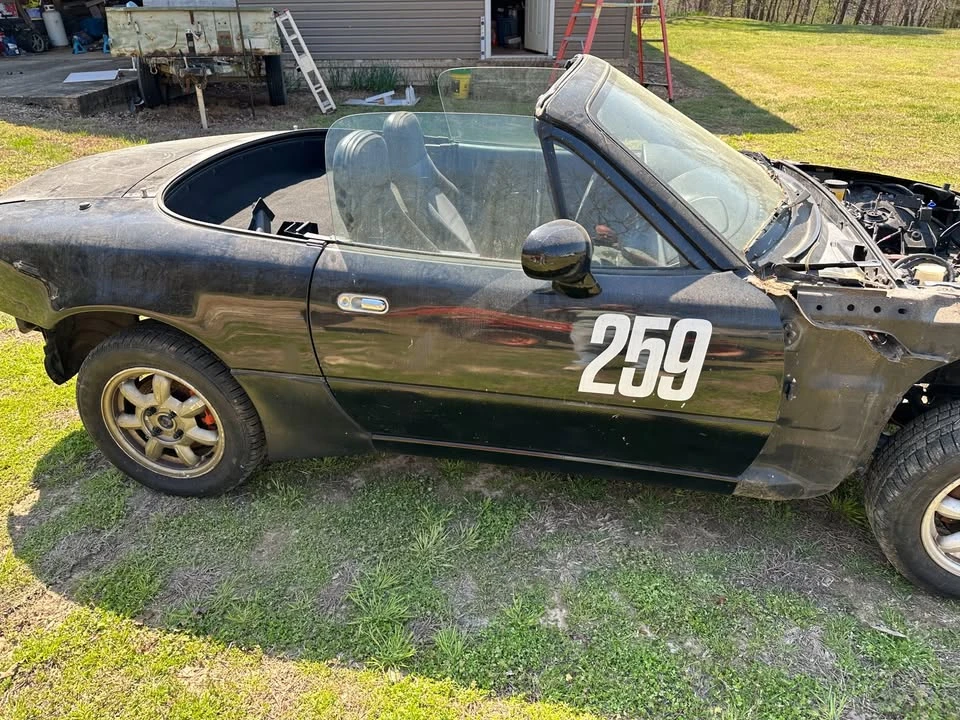 1997 Mazda NA MX-5 Miata - Image 17 of 20