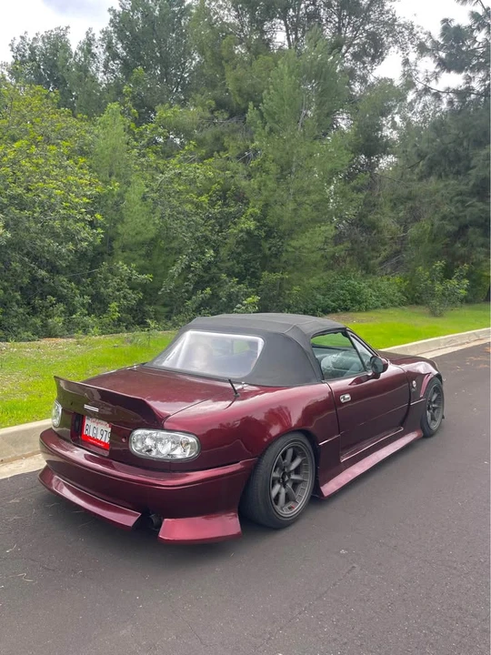 1997 Mazda NA MX-5 Miata - Image 4 of 11