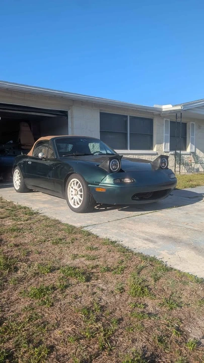 1997 Mazda NA MX-5 Miata - Image 2 of 3