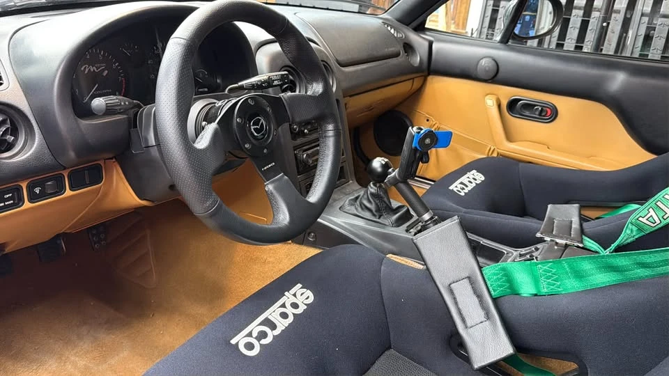 1997 Mazda NA MX-5 Miata - Image 2 of 13