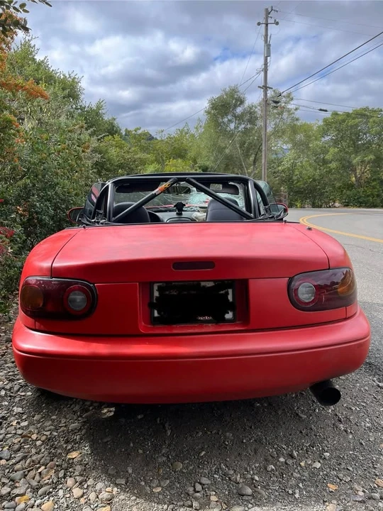 1997 Mazda NA MX-5 Miata - Image 10 of 17