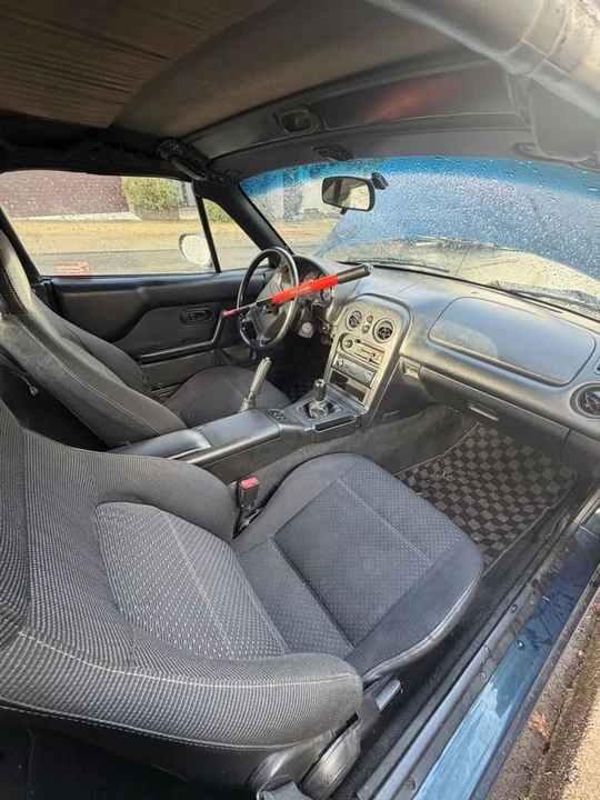 1997 Mazda NA MX-5 Miata - Image 9 of 12