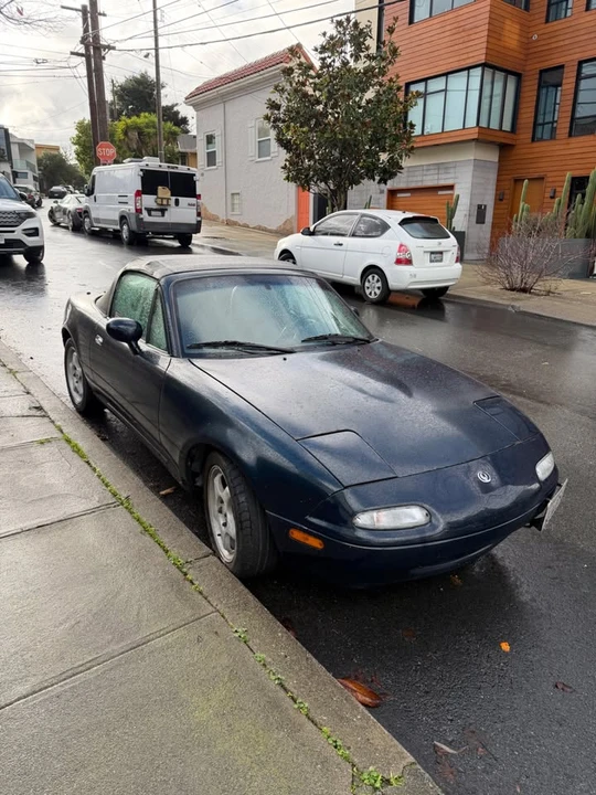 1997 Mazda NA MX-5 Miata - Image 2 of 12