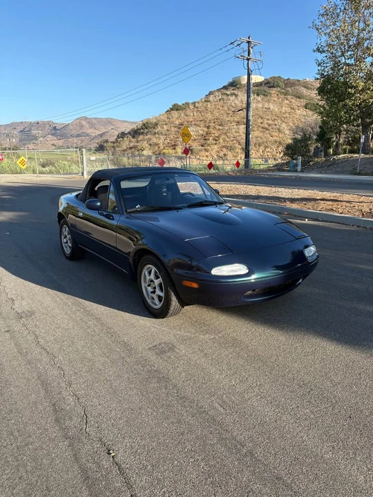 1997 Mazda NA MX-5 Miata - Image 2 of 9