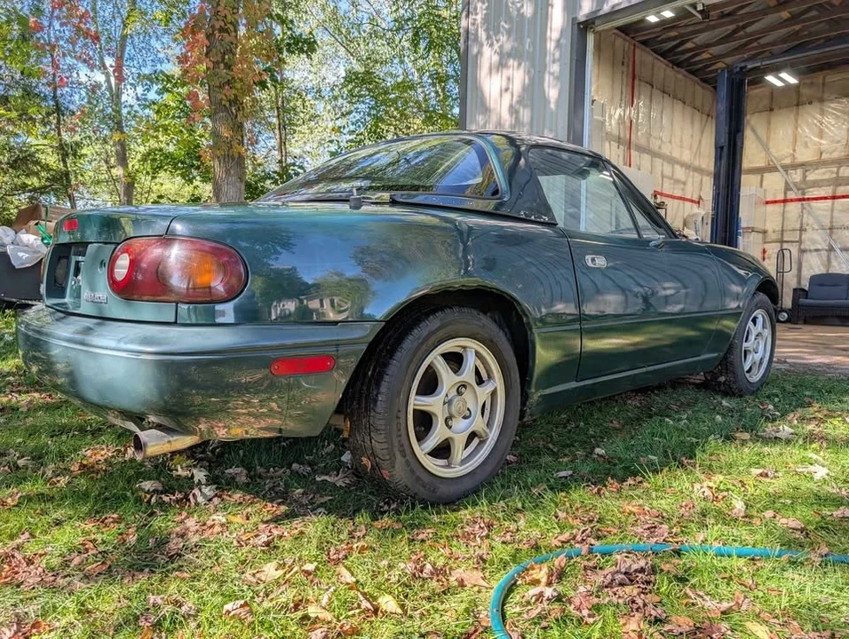 1997 Mazda NA MX-5 Miata - Image 9 of 18