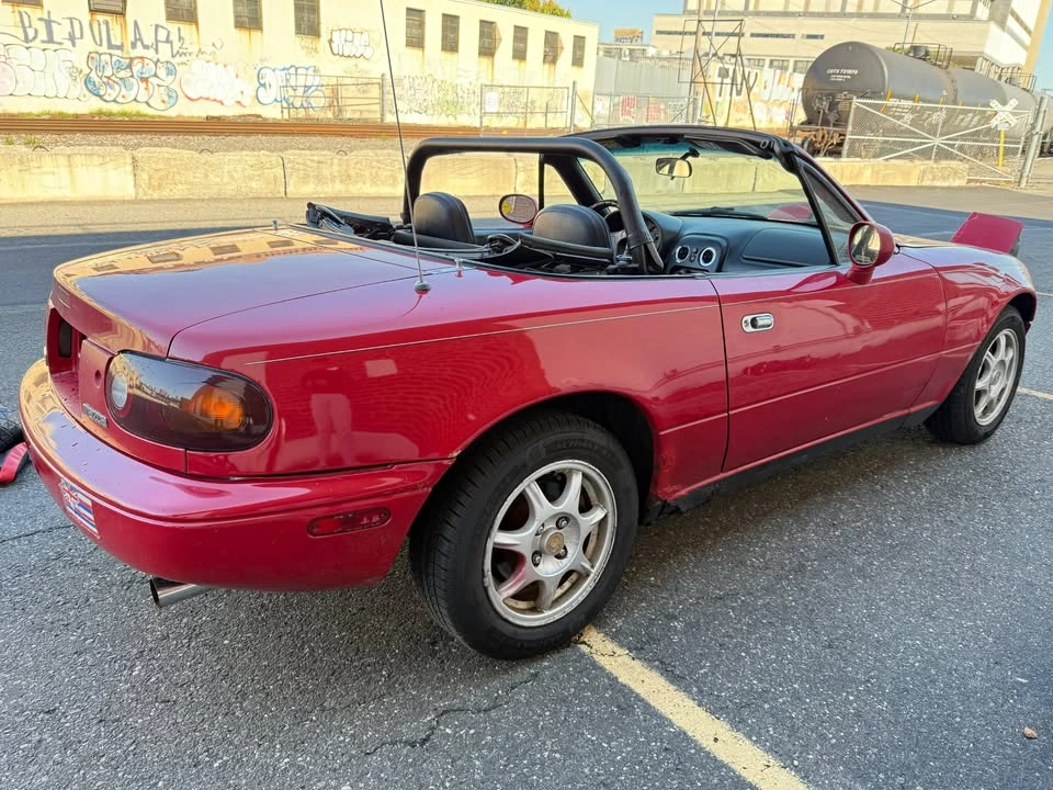 1997 Mazda NA MX-5 Miata - Image 5 of 17