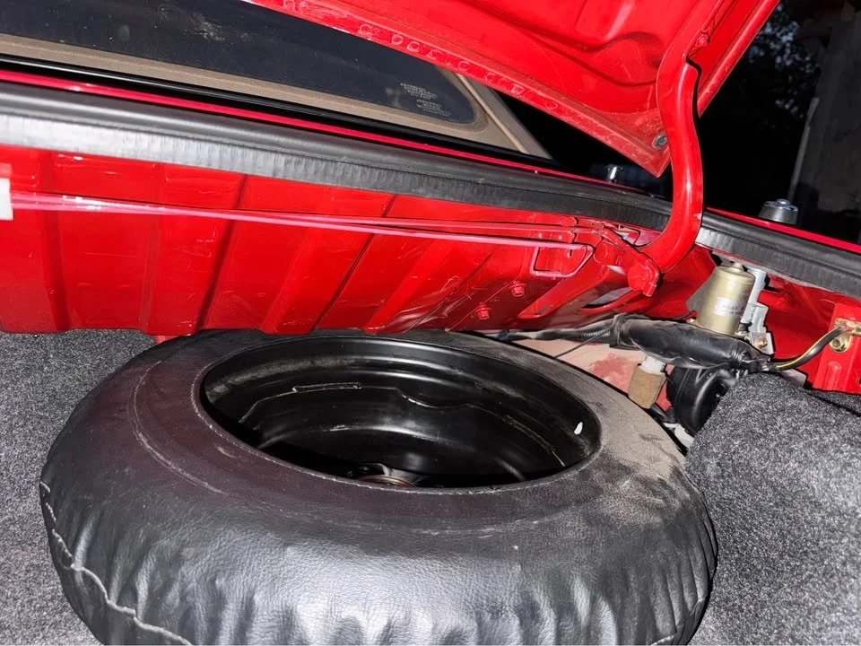 1997 Mazda NA MX-5 Miata - Image 5 of 9