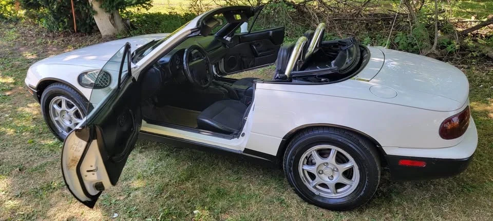 1997 Mazda NA MX-5 Miata - Image 4 of 9
