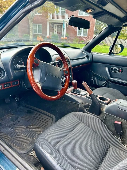 1997 Mazda NA MX-5 Miata - Image 14 of 17