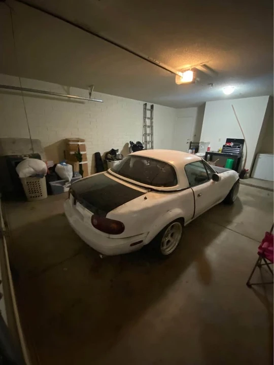 1997 Mazda NA MX-5 Miata - Image 2 of 3
