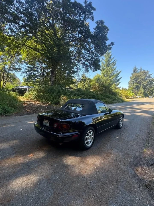 1997 Mazda NA MX-5 Miata - Image 2 of 8