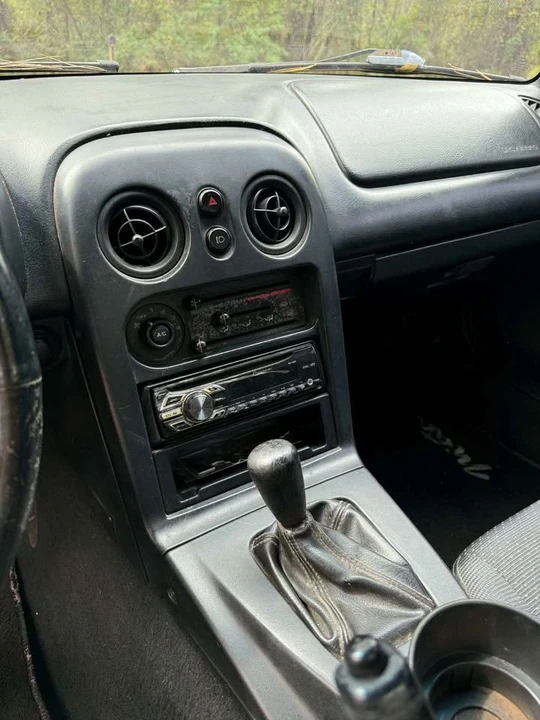 1997 Mazda NA MX-5 Miata - Image 4 of 8