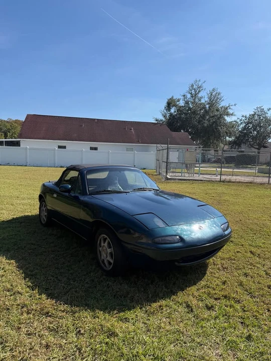 1997 Mazda NA MX-5 Miata - Image 2 of 12