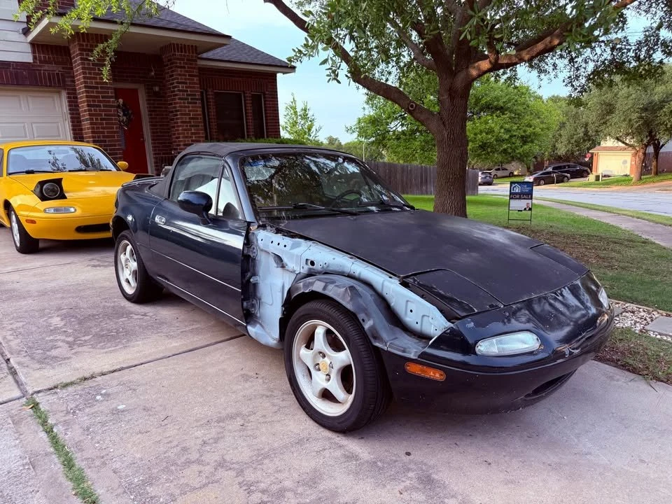 1997 Mazda NA MX-5 Miata - Image 9 of 12