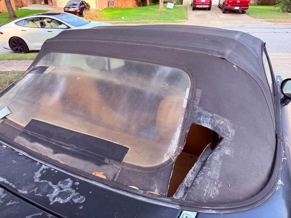 1997 Mazda NA MX-5 Miata - Image 6 of 12