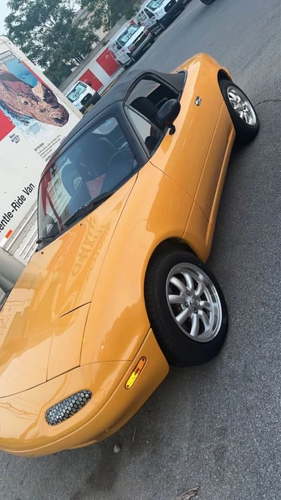 1997 Mazda NA MX-5 Miata - Image 4 of 6