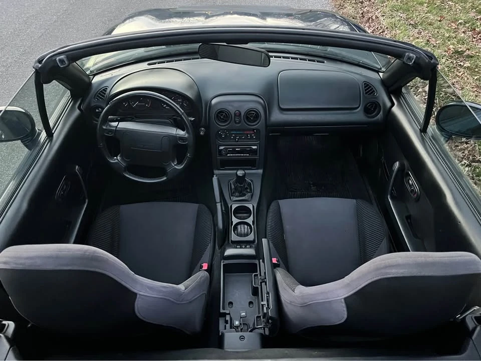 1997 Mazda NA MX-5 Miata - Image 15 of 16