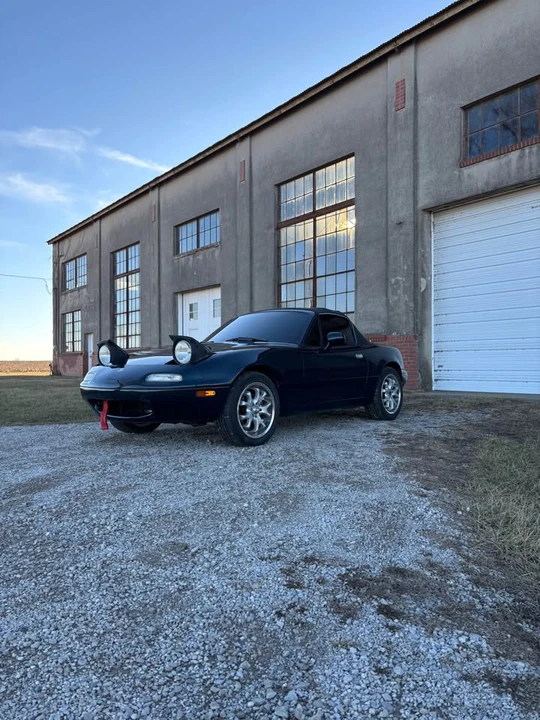 1997 Mazda NA MX-5 Miata - Image 4 of 10