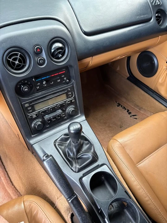 1997 Mazda NA MX-5 Miata - Image 8 of 10