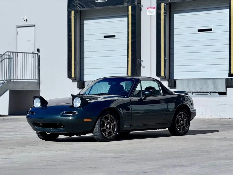 1997 Mazda NA MX-5 Miata - Image 2 of 20