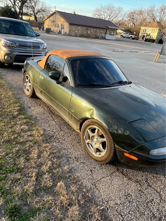 1997 Mazda NA MX-5 Miata - Image 4 of 5