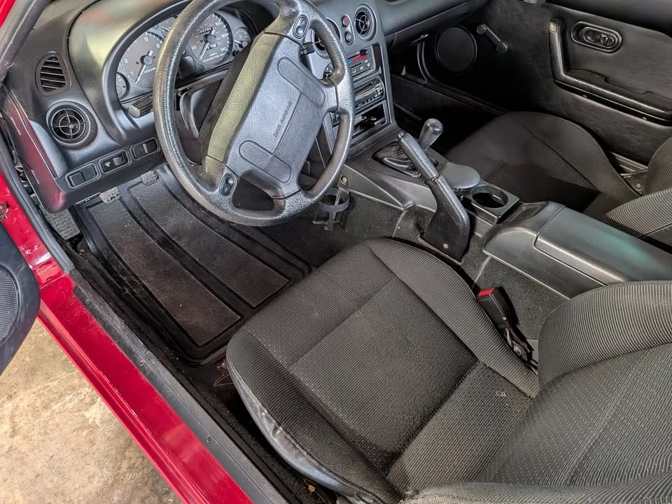1997 Mazda NA MX-5 Miata - Image 6 of 7