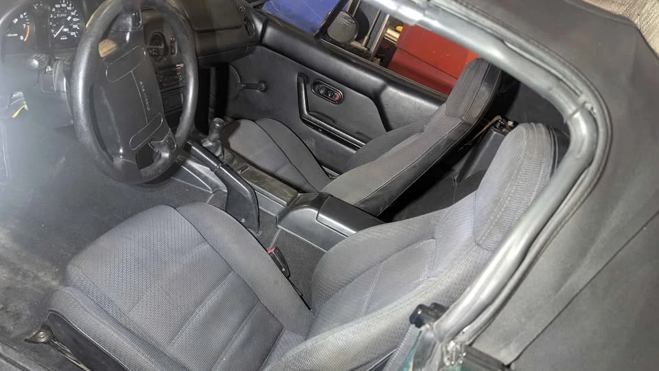 1997 Mazda NA MX-5 Miata - Image 5 of 8