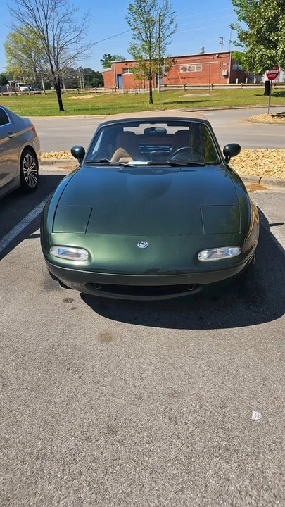 1997 Mazda NA MX-5 Miata - Image 2 of 11