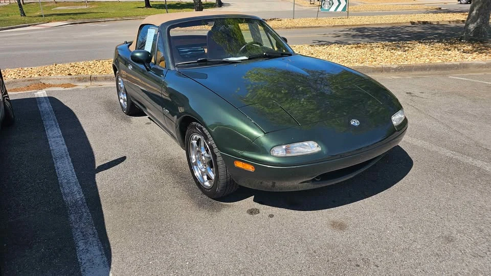 1997 Mazda NA MX-5 Miata - Image 4 of 11