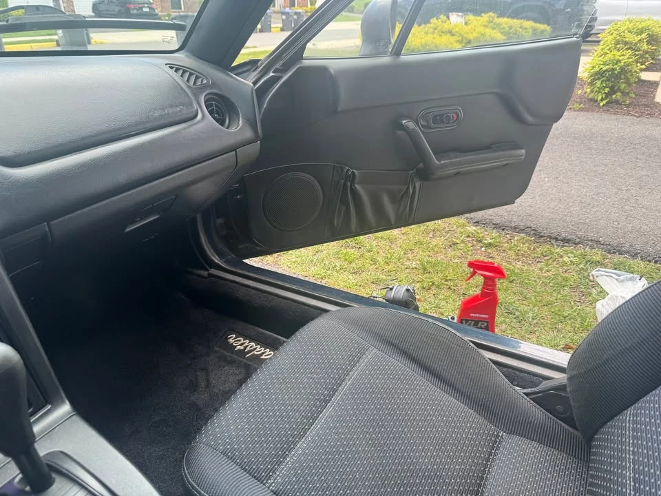 1997 Mazda NA MX-5 Miata - Image 6 of 9