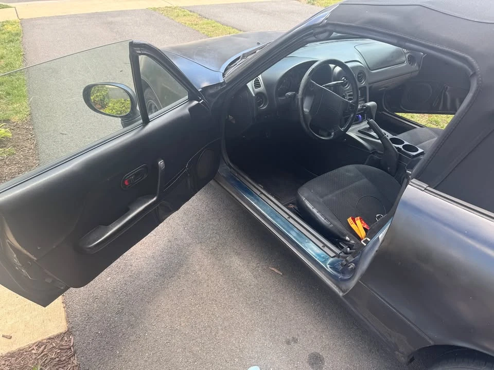 1997 Mazda NA MX-5 Miata - Image 2 of 9