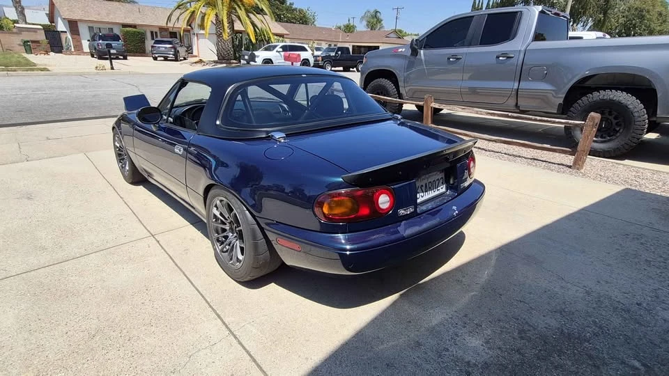 1997 Mazda NA MX-5 Miata - Image 5 of 17