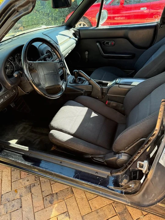 1997 Mazda NA MX-5 Miata - Image 5 of 6
