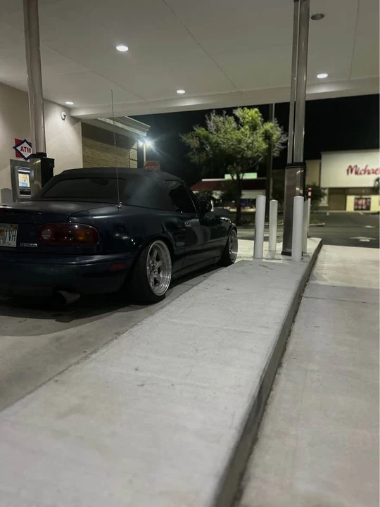 1997 Mazda NA MX-5 Miata - Image 3 of 5