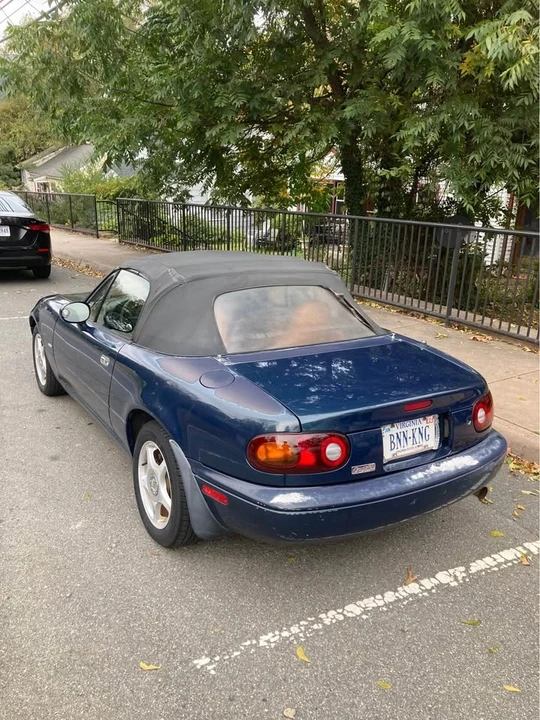 1997 Mazda NA MX-5 Miata - Image 4 of 8
