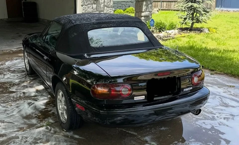 1997 Mazda NA MX-5 Miata - Image 5 of 9