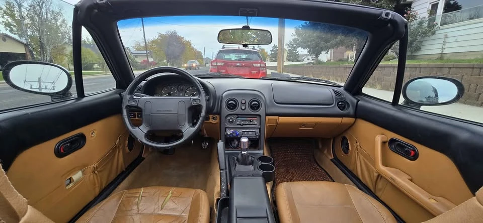1997 Mazda NA MX-5 Miata - Image 9 of 12