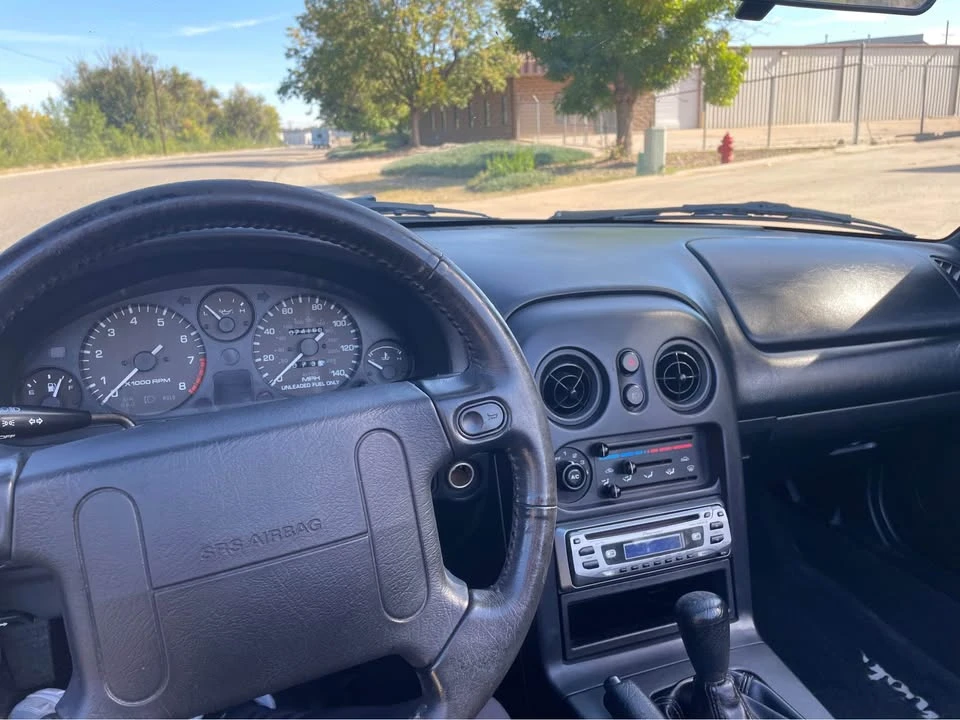 1997 Mazda NA MX-5 Miata - Image 4 of 11