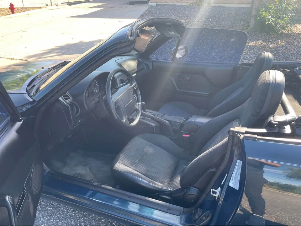 1997 Mazda NA MX-5 Miata - Image 6 of 11