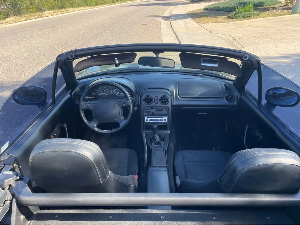 1997 Mazda NA MX-5 Miata - Image 5 of 11