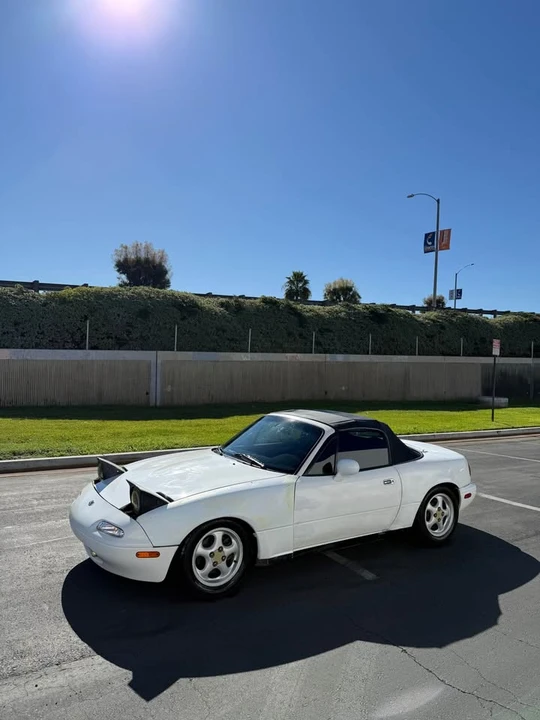 1997 Mazda NA MX-5 Miata - Image 7 of 8