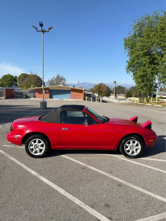 1997 Mazda NA MX-5 Miata - Image 5 of 7