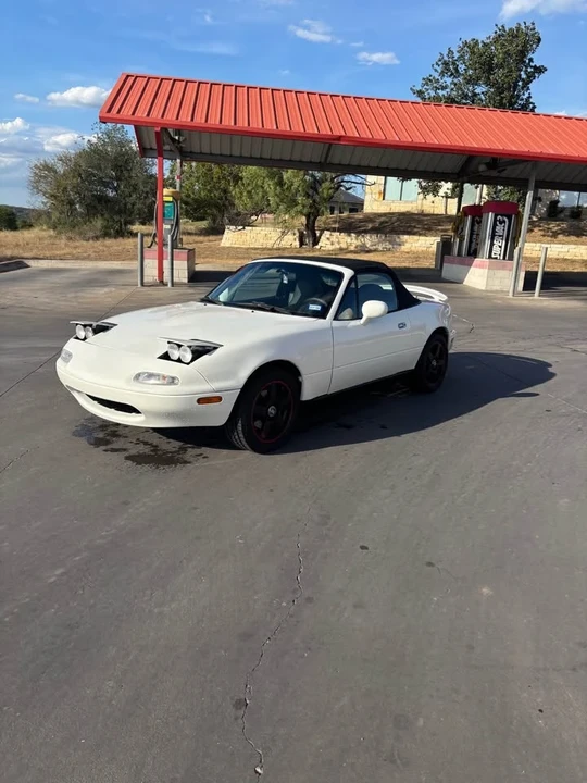 1997 Mazda NA MX-5 Miata - Image 4 of 8