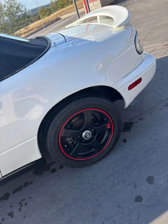 1997 Mazda NA MX-5 Miata - Image 7 of 8