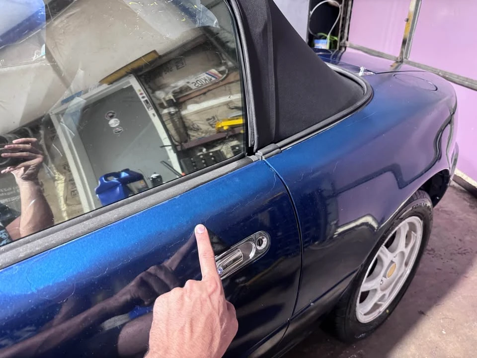 1997 Mazda NA MX-5 Miata - Image 6 of 15