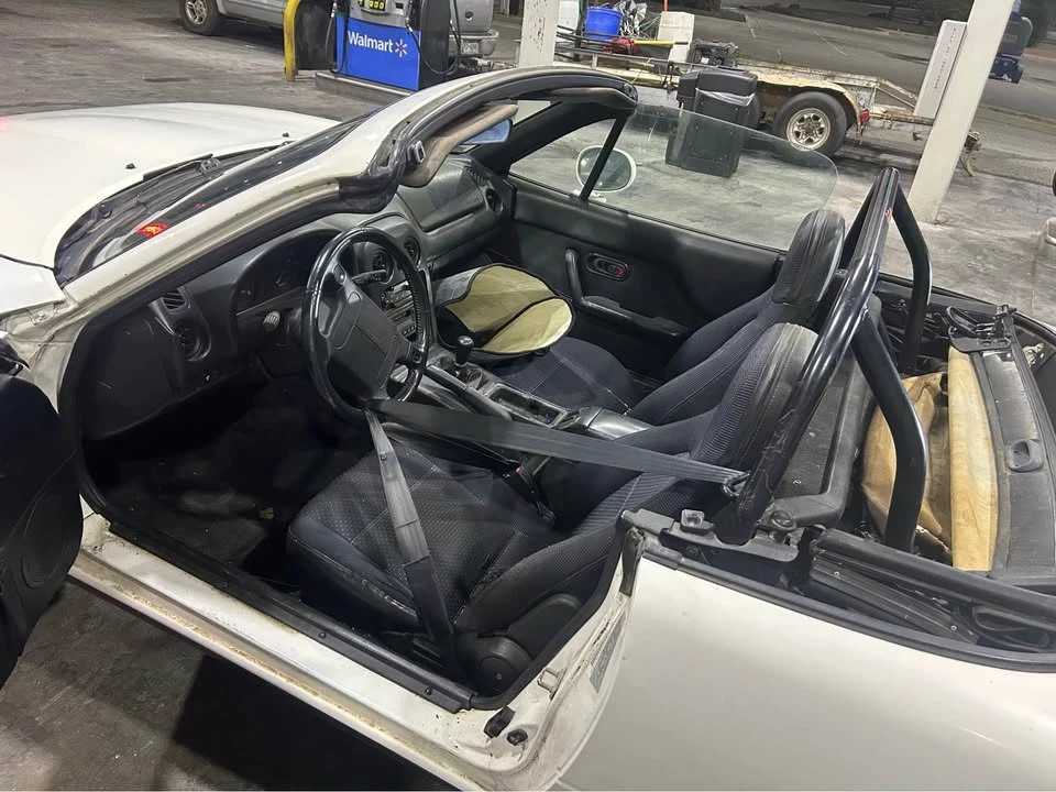 1997 Mazda NA MX-5 Miata - Image 2 of 11