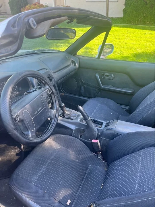 1997 Mazda NA MX-5 Miata - Image 8 of 10